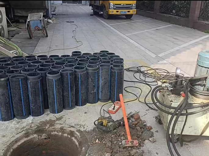 惠水PE置换管厂家 DN315置换管 非开挖管短管置换